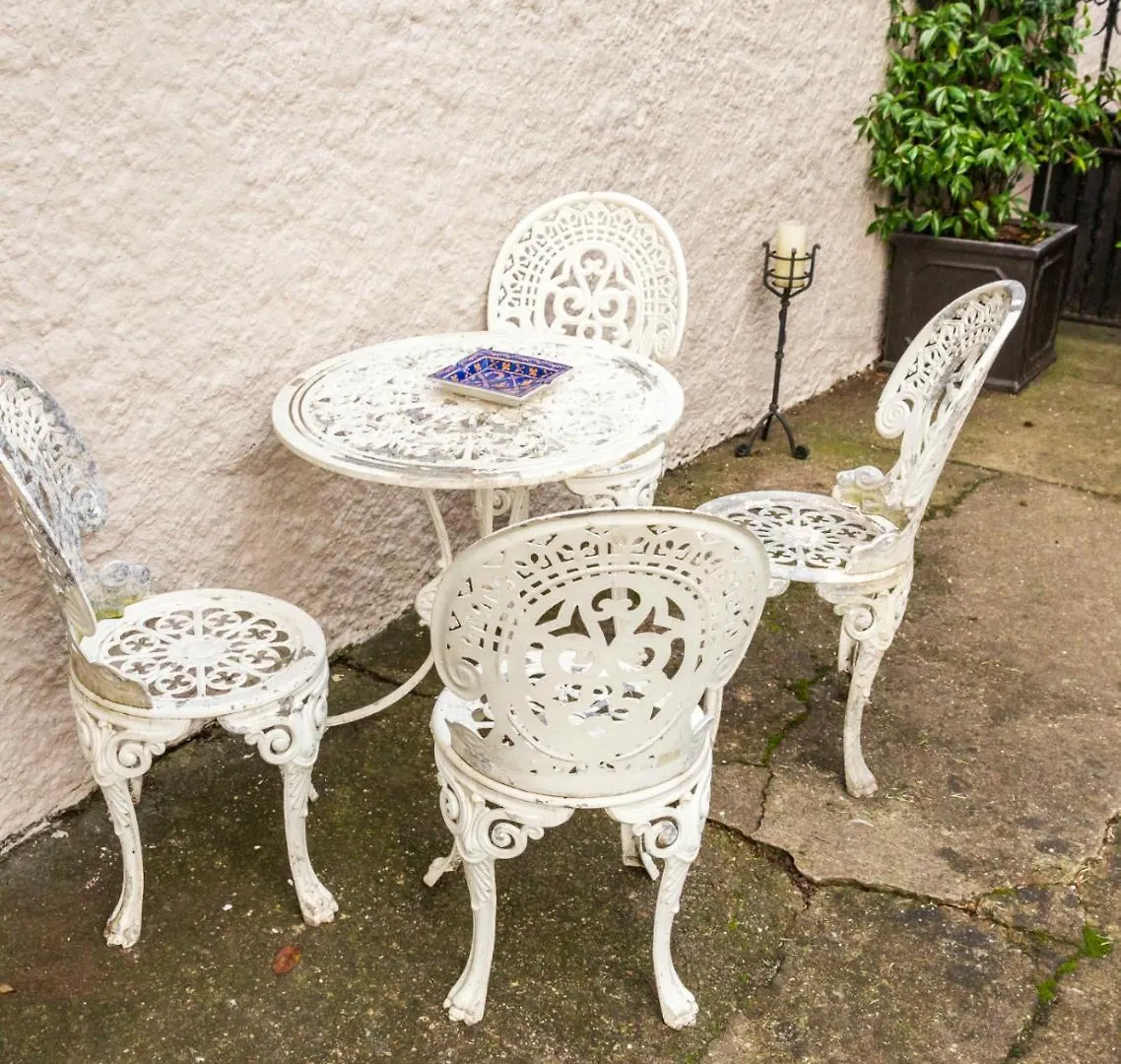 Aaron Court B&B Dublin